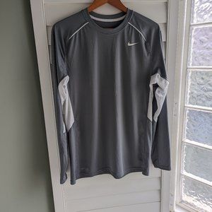 Mens Nike - Long Sleeve Shirt - Size M - vented mesh sides- Gray & white dri-fit
